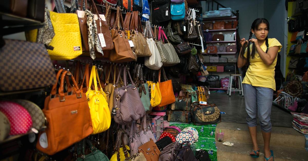 In the Fight Against Counterfeits, Even the Raids Can Be Fake - WSJ