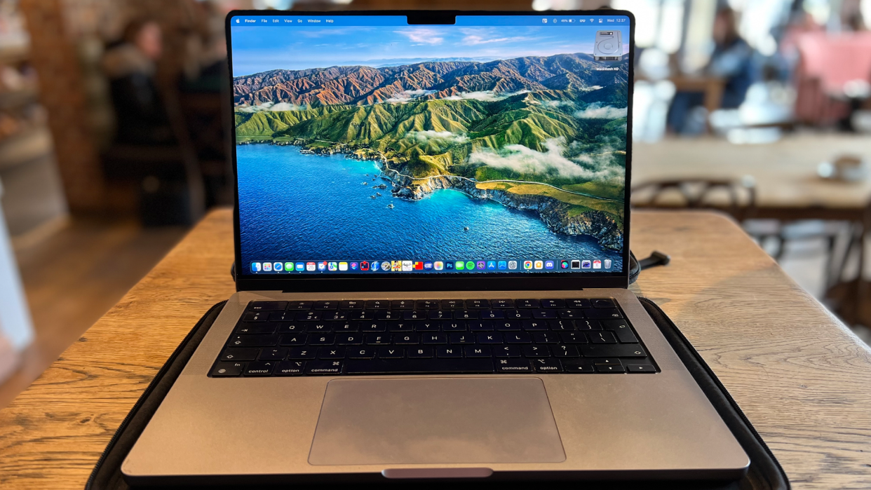  Macbook Pro 14-inch 