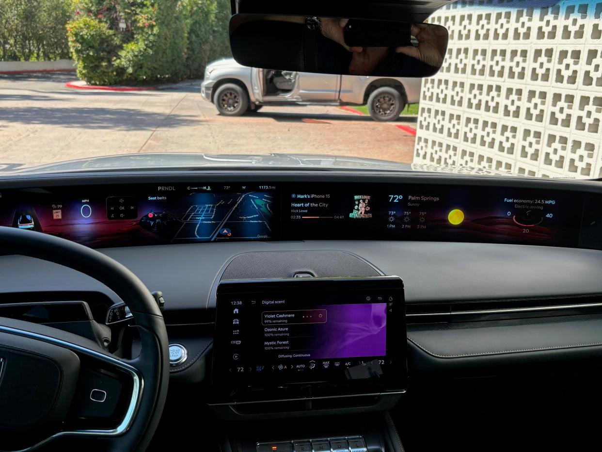 The 2024 Lincoln Nautilus SUV has a 48-inch display