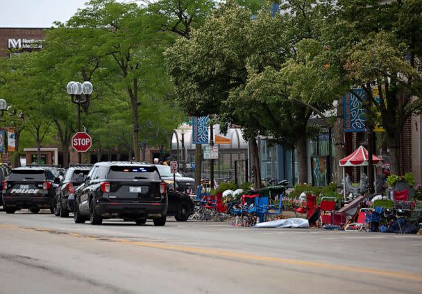 PHOTO: First responders work the scene of a shooting at a Fourth of July parade on July 4, 2022 in Highland Park, Illinois. At least six people were killed, according to authorities. (Jim Vondruska/Getty Images)