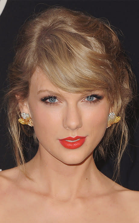 <i>“There are tricks I’ve learned from makeup artists,” </i>says songstress Taylor Swift. <i>“They put on the red lipstick, then blot it with a tissue, then they put powder over the tissue and press it onto your lips. Then re-apply. It turns it into a stain that lasts much longer.” </i><br><br> Prep your lips for the perfect coat of gloss or lipstick by exfoliating them first. Try mixing brown sugar with honey or olive oil and scrub vigorously for 30-60 seconds for a super smooth smacker.