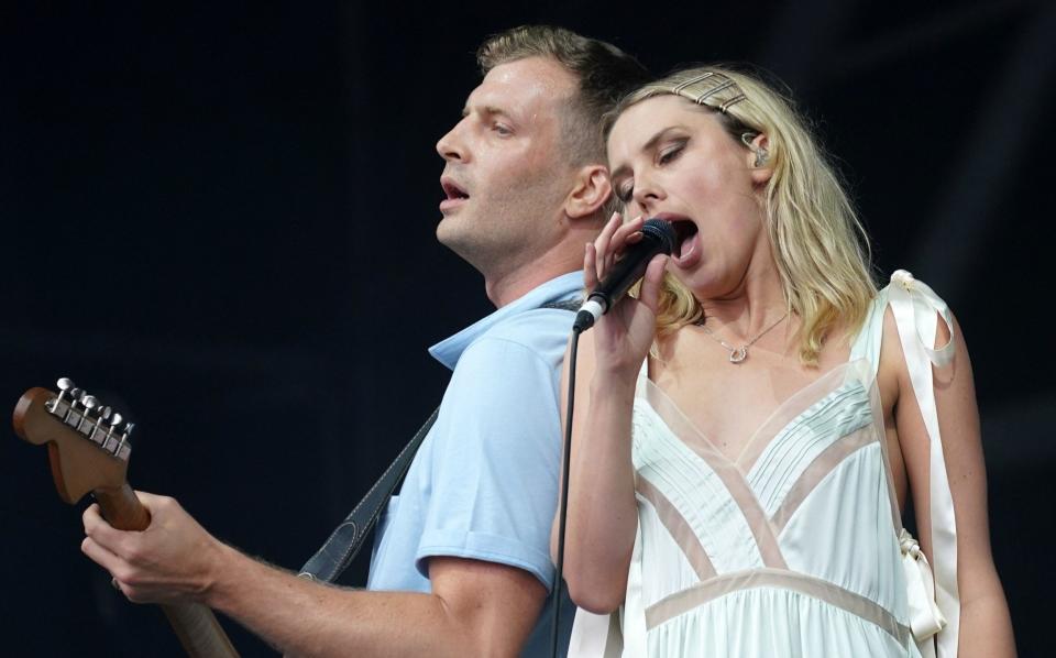 Wolf Alice's Joff Oddie and Ellie Roswell perform at the Pyramid Stage - Yui Mok