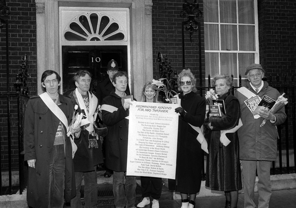 Raymond Briggs [2nd L] joins writers who delivered a recommended reading list to Prime Minister Margaret Thatcher at No.10 Downing Street to support book action for Nuclear Disarmament in 1985. (PA)