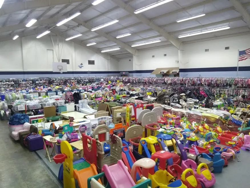 A look into the Athens Consignment Sale. The sale is located at the Central Baptist Church on 720 Danielsville Rd., Athens, Ga. 30601.