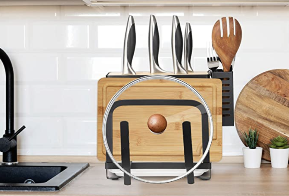 4-in-1 kitchen holder. (PHOTO: Amazon Singapore)