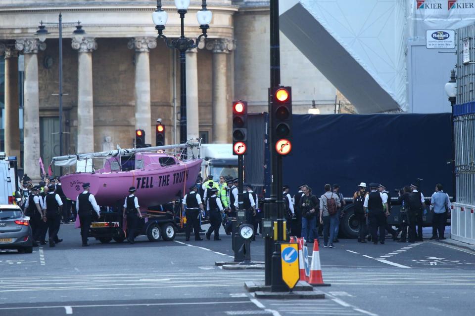 Extinction Rebellion protests: Met wants to charge more than 1,100 activists