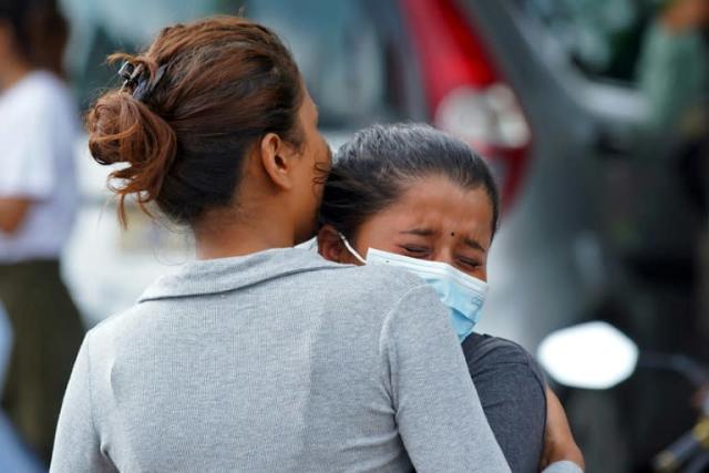 Desaparece un avión con 22 personas en Nepal