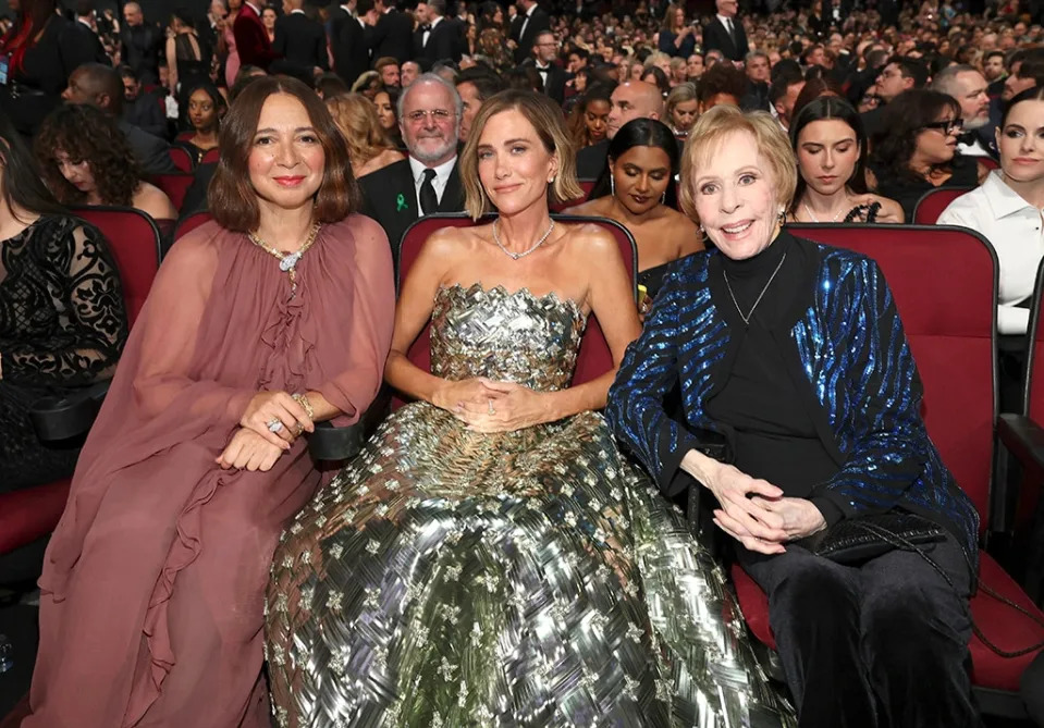 <p>Maya Rudolph, Kristen Wiig and Carol Burnett</p>