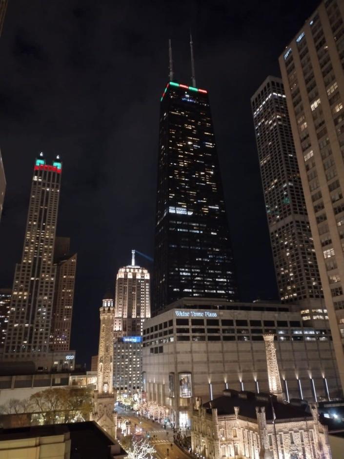 Chicago&#x002019;s ready-made setting of Christmas lights proves ideal for filmmakers during the holiday season (Sheila Flynn)