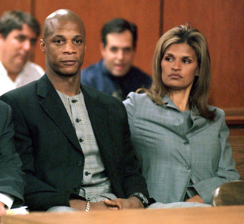 FILE PHOTO: New York Yankees outfielder Darryl Strawberry sits in a court in Tampa. He pleaded no contest to charges of cocaine possession and solicitation for prostitution and was sentenced to 18 months probation and community service.