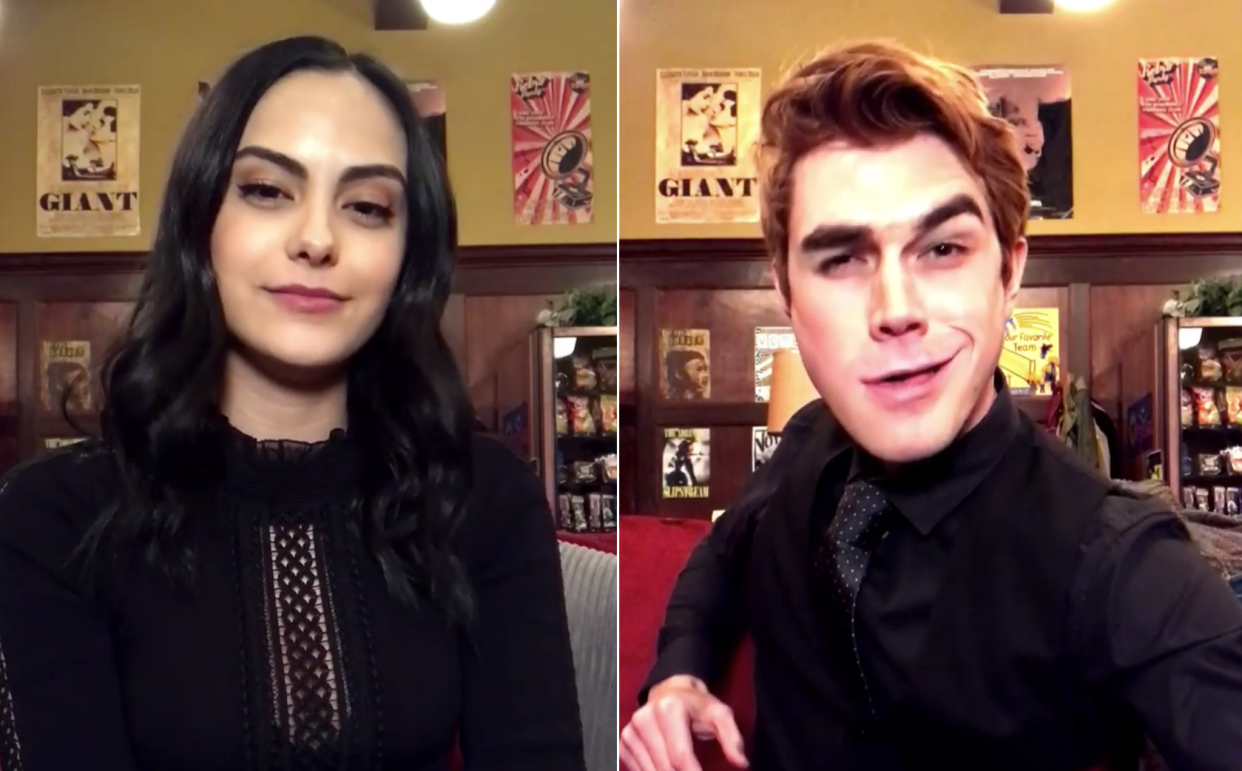 <em>Riverdale</em> stars Camila Mendes and KJ Apa take part in the viral challenge. (Photo: <a href="https://www.instagram.com/p/Bf1Ye9MFim8/?taken-by=netflix" rel="nofollow noopener" target="_blank" data-ylk="slk:Instagram/Netflix;elm:context_link;itc:0;sec:content-canvas" class="link ">Instagram/Netflix</a>)