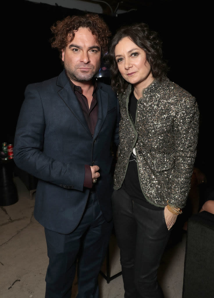 Johnny Galecki and Sara Gilbert