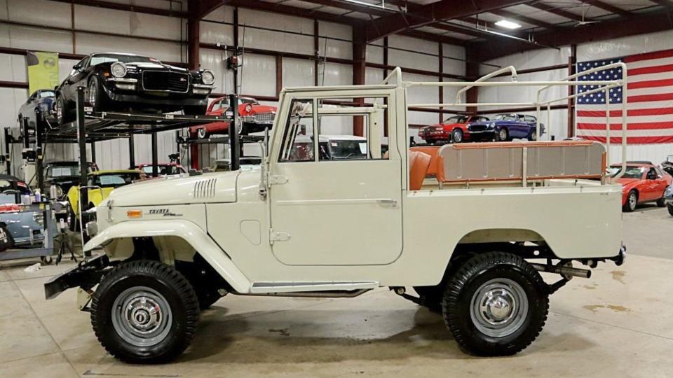 1970 Toyota FJ43 Is Ready To Plunge You Into Adventure 