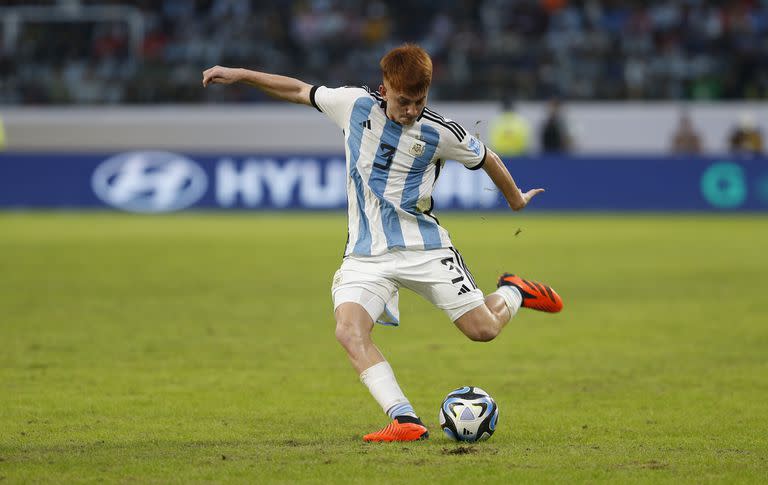 Valentín Barco es uno de los futbolistas con mejor rendimiento en la selección argentina, en lo que va de la Copa del Mundo