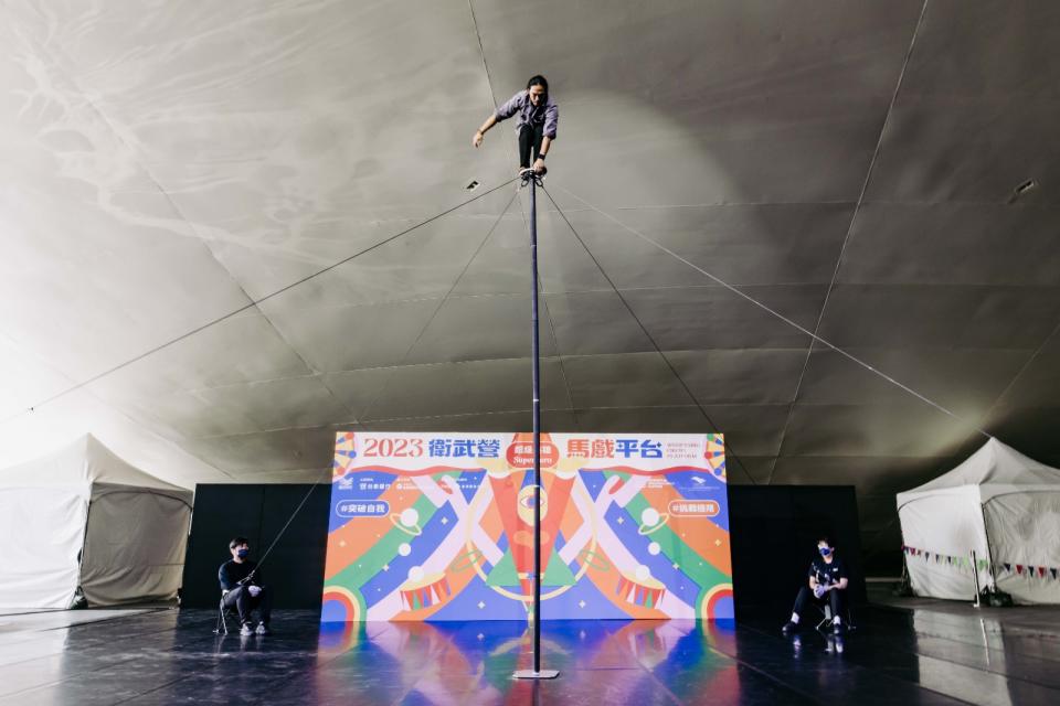 ▲韓國CircusD.Lab成員徐男在現場演出。(攝影李建霖 衛武營國家藝術文化中心提供)