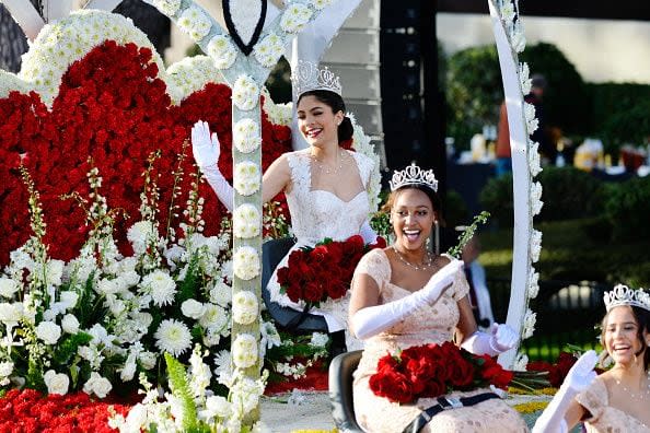 PASADENA, CALIFORNIA - JANUARY 01: Naomi Stillitano, the 105th Rose Queen, (L) waves during the 135th Rose Parade Presented by Honda on January 01, 2024 in Pasadena, California. (Photo by Jerod Harris/Getty Images)
