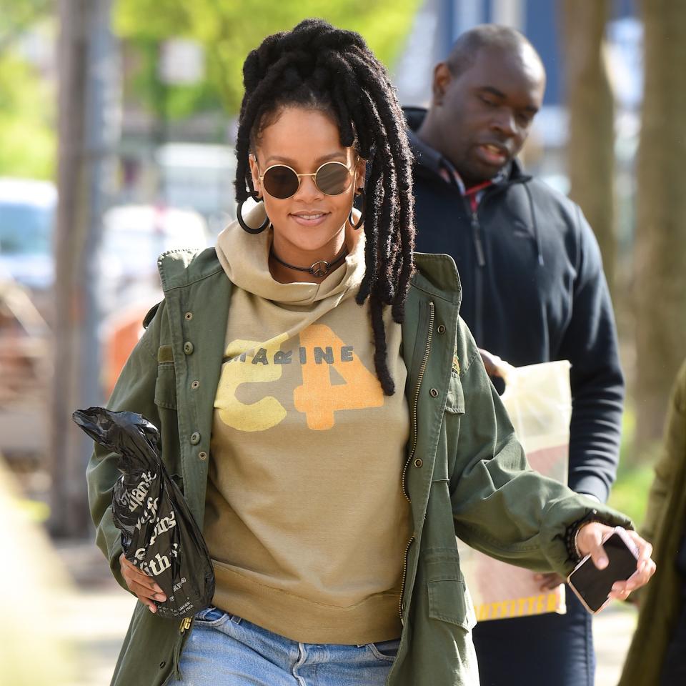 In an interview with Refinery29, Rihanna's hairstylist Yusef Williams explained the reason behind choosing locs for Rihanna's Ocean's 8 character.