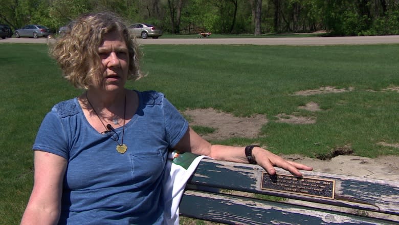 Crash victim's Assiniboine Park memorial bench to get repairs after complaint