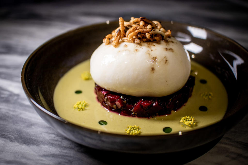 Smoked beet tartare & burrata (PHOTO: Zat Astha/Yahoo Lifestyle SEA)