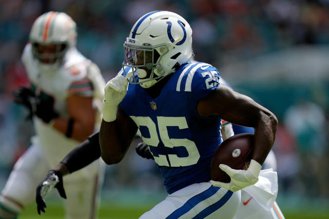 Broncos sign RB Marlon Mack off 49ers' practice squad