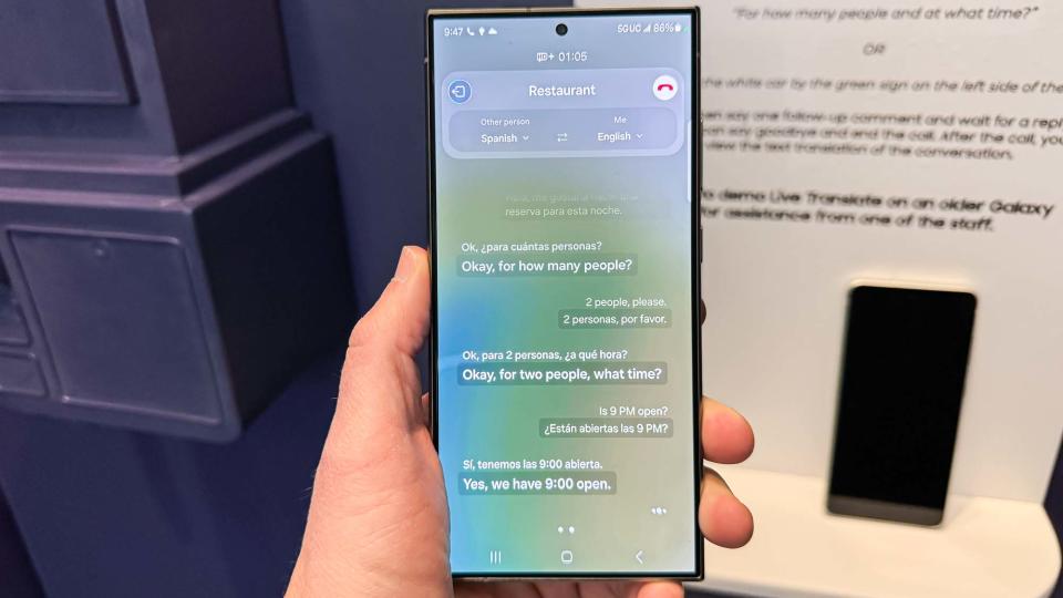 Live Translate feature demoed on the Samsung Galaxy S24 Ultra.
