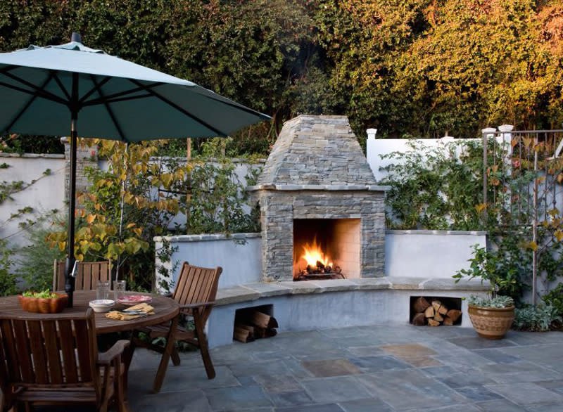 <p>Pick up the warm colors in your landscaping and create the perfect space for dining and entertaining with a well-placed fire pit.</p>