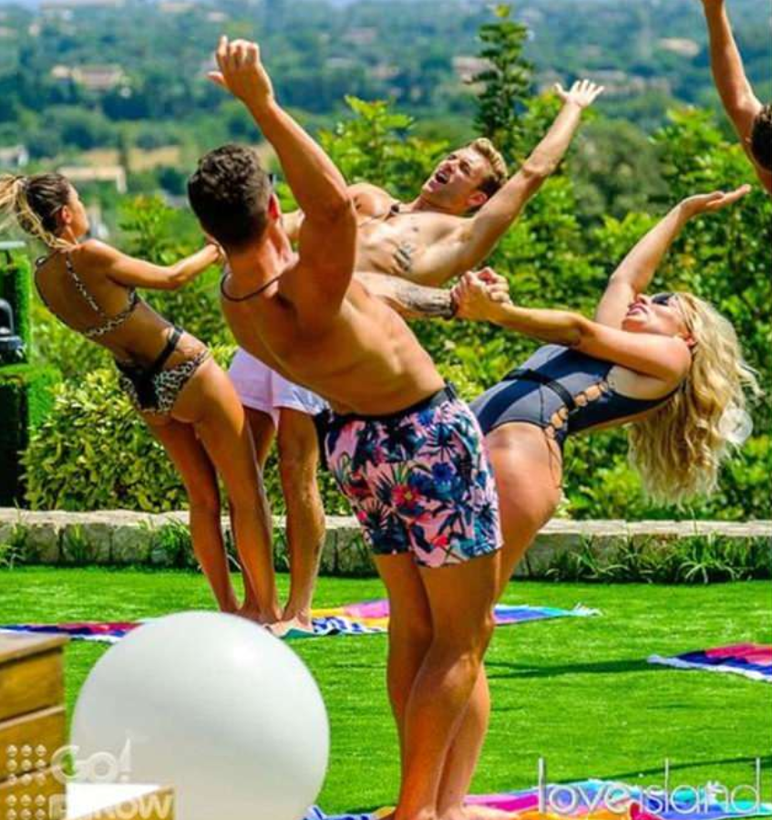 Last night viewers saw the Love Island stars take a variety of different yoga poses whilst wearing their swimmers. Source: Nine