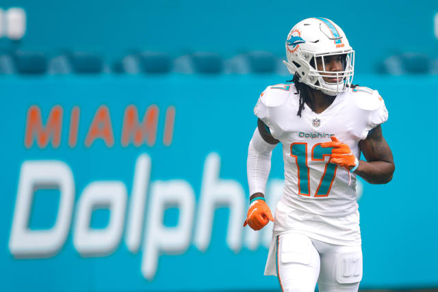 Miami Dolphins wide receiver Jaylen Waddle shares his thoughts on  quarterback Tua Tagovailoa's jiu-jitsu training - The Phinsider