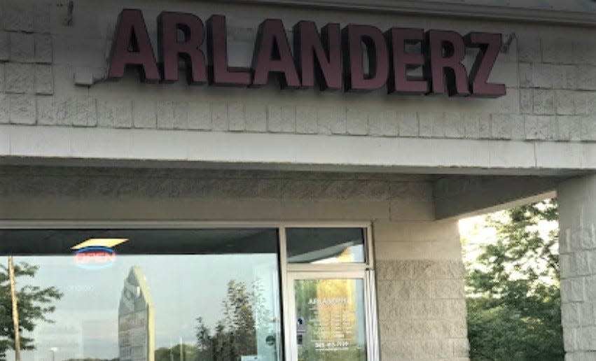 Arlanderz Soul Food, a restaurant in Menomonee Falls that featured its special hot sauce as well as its soul food selection, has closed in Menomonee Falls, according to an announcement on Facebook.