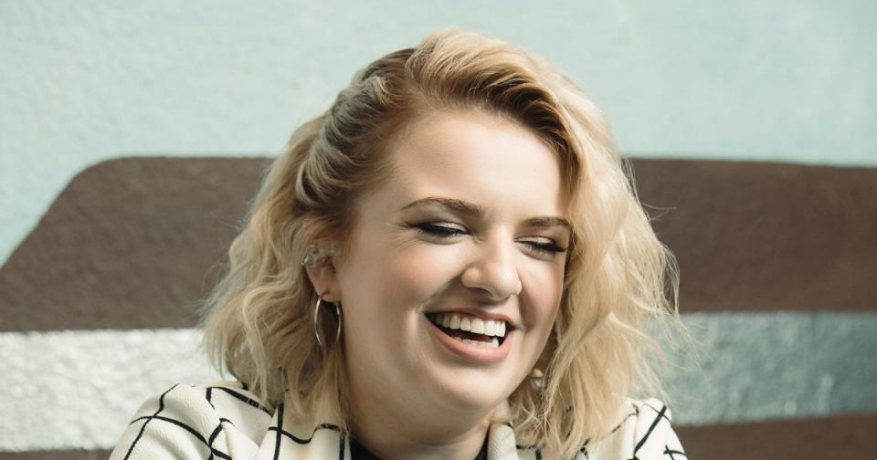 Maddie Poppe Hits the Road! Go Behind-the-Scenes with the