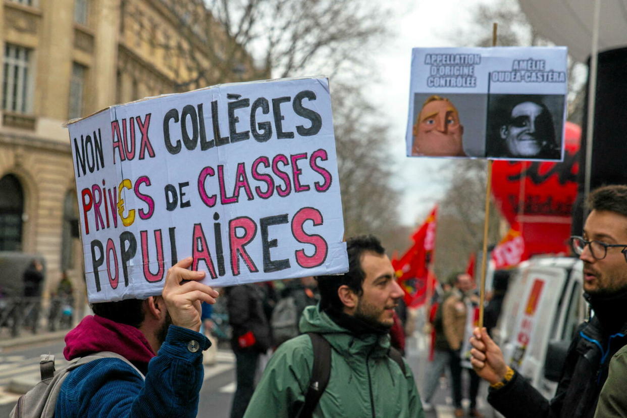 Manifestation contre le « choc des savoirs » à Paris, le 6 février 2024.  - Credit:Prezat Denis / Prezat Denis/ABACA