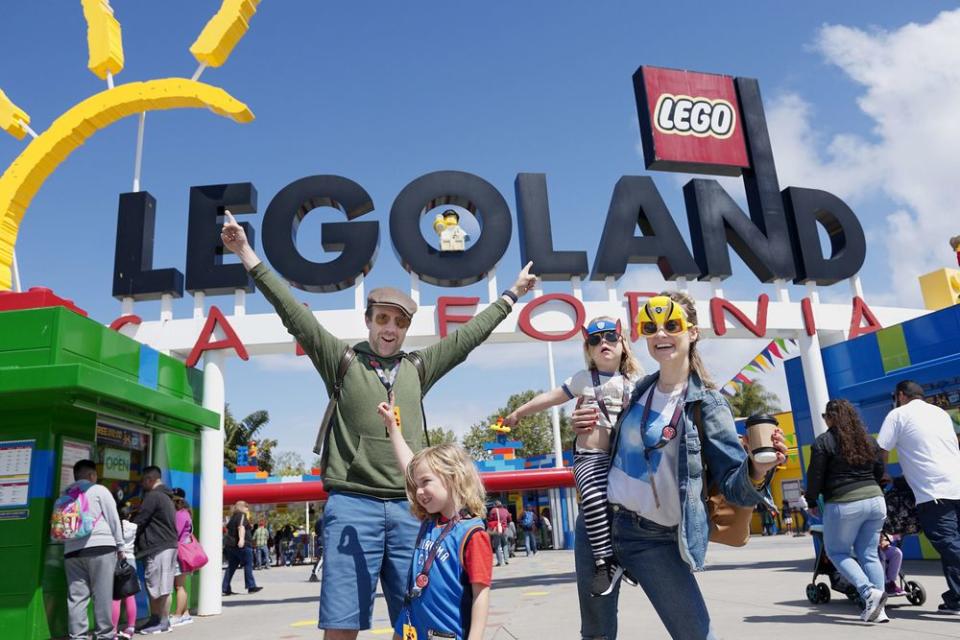 Jason Sudeikis and Olivia Wilde with their kids Otis and Daisy at LEGOLAND | Sandy Huffaker/Legoland