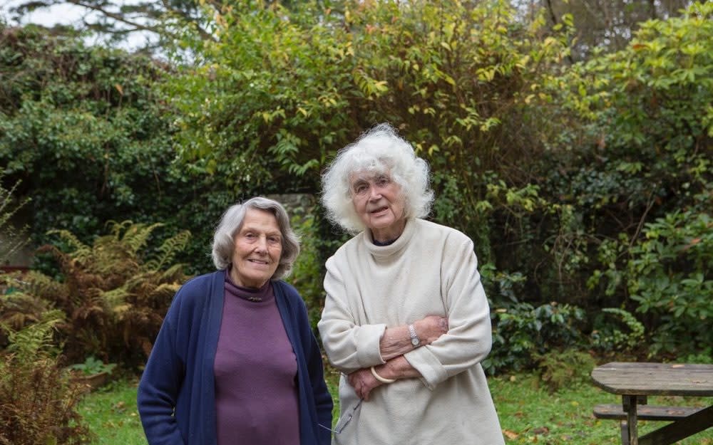 Elizabeth, left, and Jan Morris: during their 70 years together Elizabeth embraced adventure with the open mind that had led her to accept James's decision to become Jan