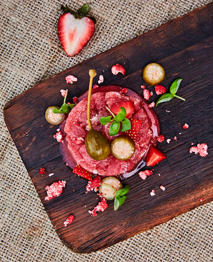 Tartar de atún con fresas