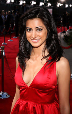 Noureen DeWulf at the LA premiere of Universal's American Dreamz