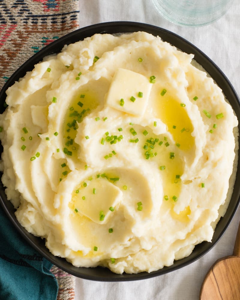 Slow Cooker Buttery Garlic Mashed Potatoes