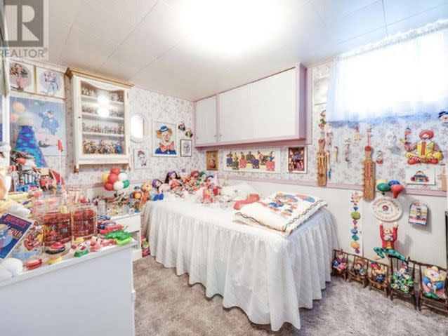 The homeowners' son estimates 1,500 clown dolls are in the house. Source: Realtor.ca