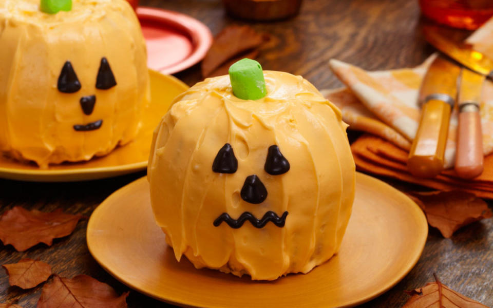 <p>Parade</p><p>Don’t let their size fool you, these adorably plump cakes pack some major pumpkin-spice flavor.</p><p><strong>Get the recipe: <a href="https://parade.com/211316/smccook/how-to-make-an-adorable-jack-o-lantern-cake/" rel="nofollow noopener" target="_blank" data-ylk="slk:Jack-O'-Lantern Cake;elm:context_link;itc:0;sec:content-canvas" class="link ">Jack-O'-Lantern Cake</a></strong></p>