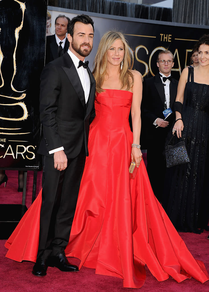 Justin Theroux and Jennifer Aniston arrive at the Oscars in Hollywood, California, on February 24, 2013.