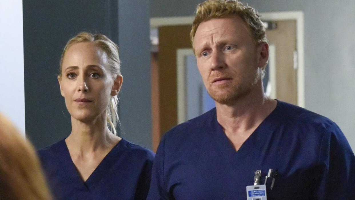  Teddy Altman and Owen Hunt on Grey's Anatomy. 