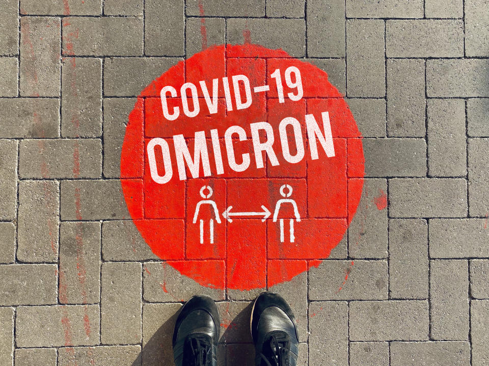 Omicron 已廣泛出現於人類生活中（圖片來源：Getty Creative）。