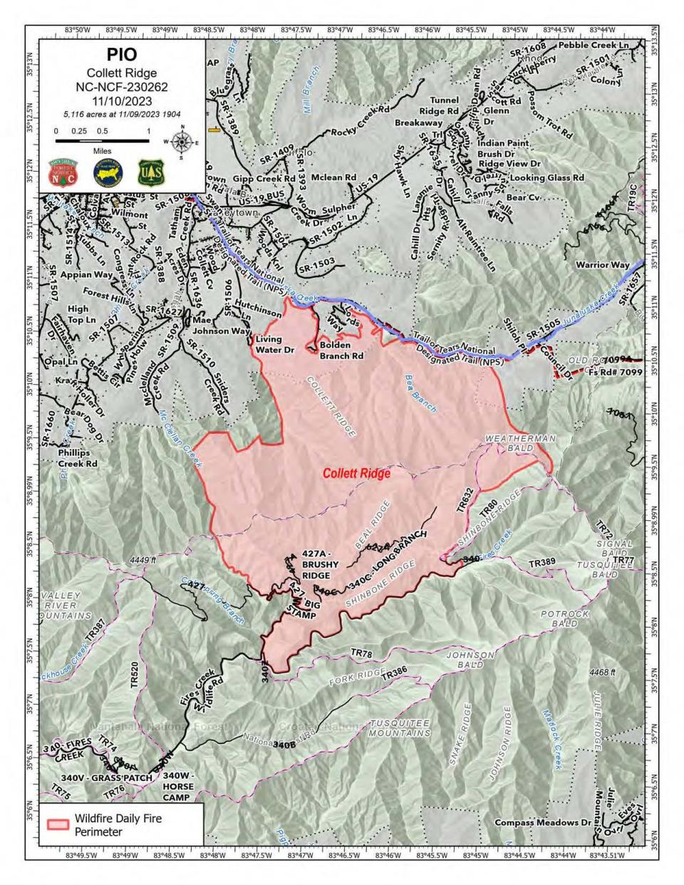The map depicts the area of a wildfire burning thousands of acres in the Nantahala National Forest.