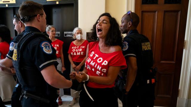 Live updates: Protests greet Netanyahu ahead of address to divided Congress