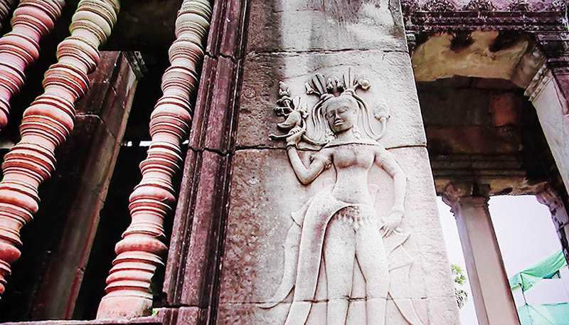 吳哥窟為世界文化遺產之一，擁有數量豐碩的神像浮雕。（圖／馬景平翻攝）