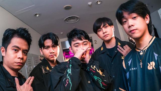 China's FPX wins 2019 League of Legends World Championship finals, The  Independent