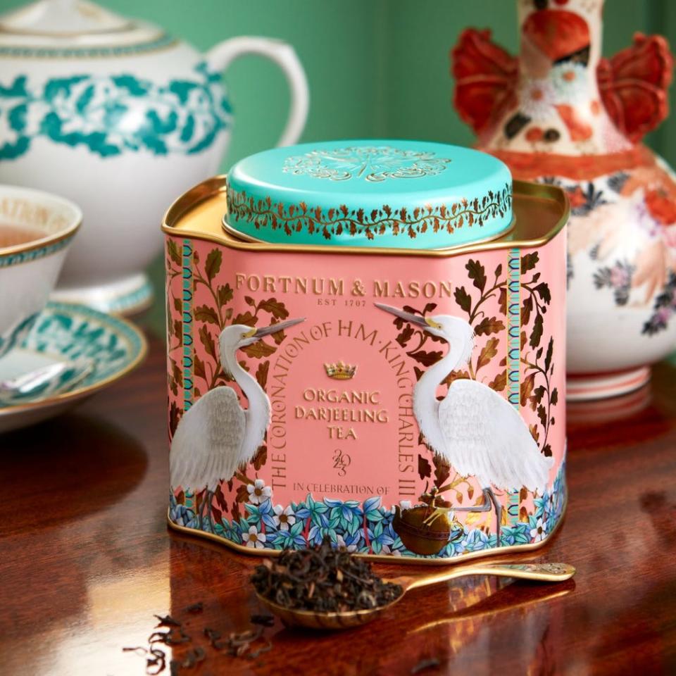 <p><a href="https://go.redirectingat.com?id=74968X1596630&url=https%3A%2F%2Fwww.fortnumandmason.com%2Ffortnums-coronation-organic-darjeeling-tea-200g&sref=https%3A%2F%2Fwww.housebeautiful.com%2Fshopping%2Fhome-accessories%2Fg43581248%2Fcoronation-souvenirs%2F" rel="nofollow noopener" target="_blank" data-ylk="slk:Shop Now;elm:context_link;itc:0;sec:content-canvas" class="link ">Shop Now</a></p><p>Coronation Organic Darjeeling Tea</p><p>£19.95</p><p>fortnumandmason.com</p><span class="copyright">Fortnum & Mason</span>