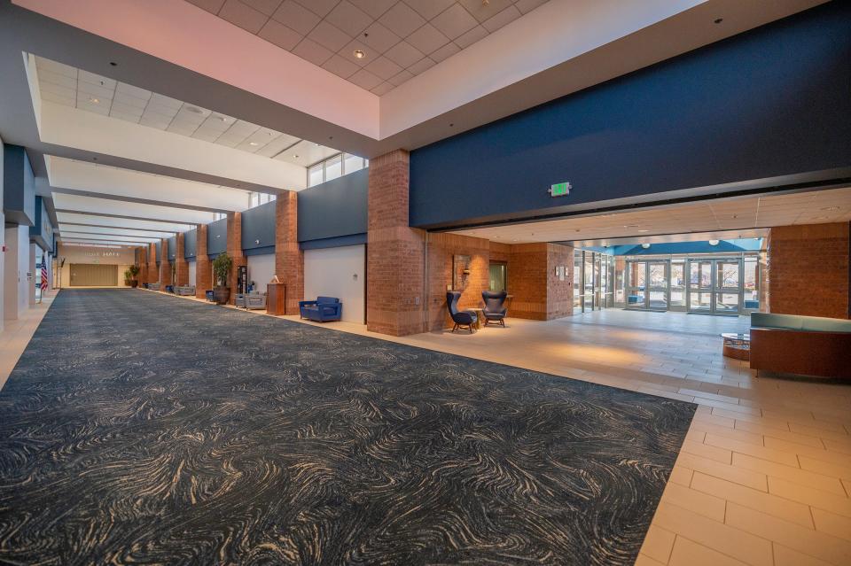 The main hallway of the Pueblo Convention Center.