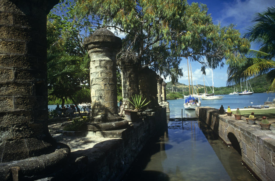 This harbor is made of Georgian-style structures tucked away in a narrow bay on Antigua island.&nbsp;The <a href="http://whc.unesco.org/en/list/1499" target="_blank">highlands surrounding the narrow bay</a> offered protection from hurricanes.