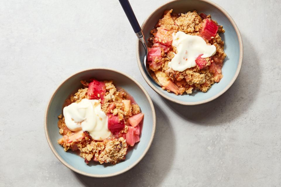 Rhubarb Crisp