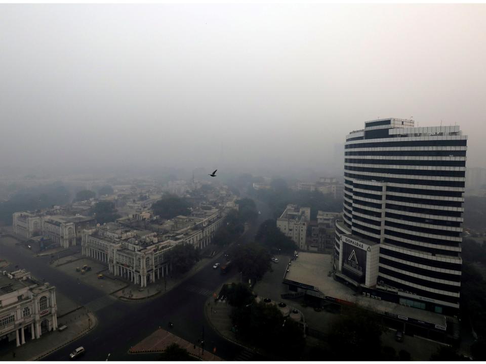 Pollution coronavirus buildings New Delhi, India